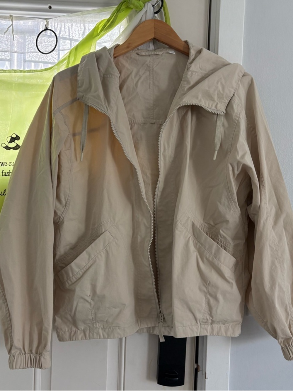 Uniqlo Women's Light Beige Utility Jacket with Hood XS fits like S